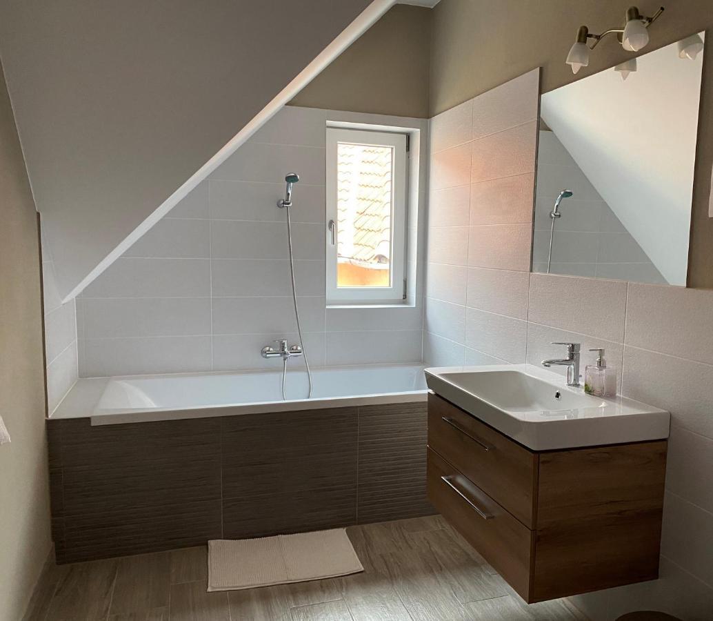 Fenyo Apartman House I Одорхею-Секуєск Екстер'єр фото
